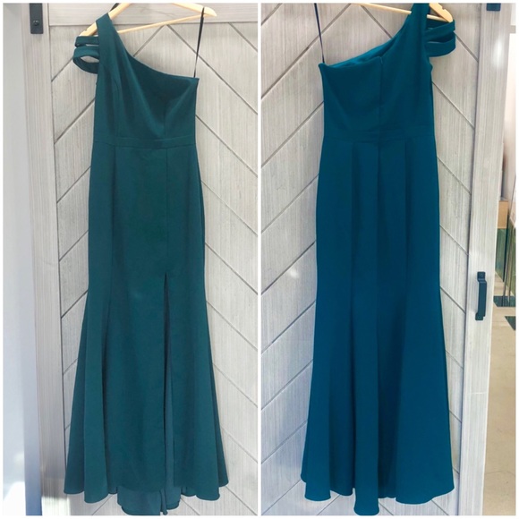 Emerald Green Crepe Gown - Picture 8 of 9